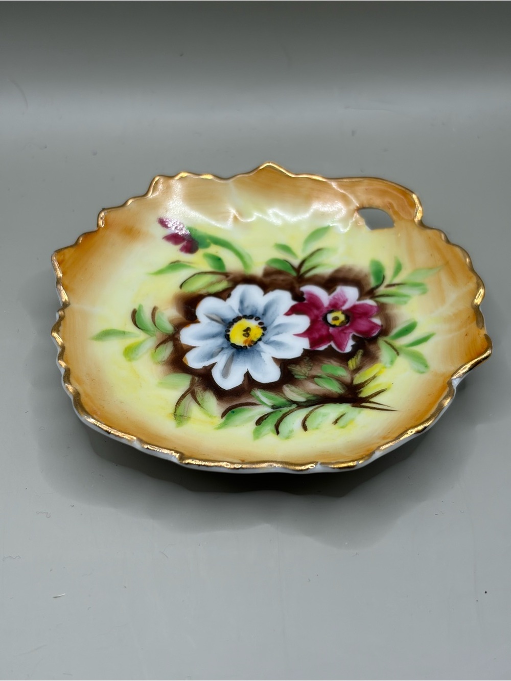 Source Unknown Hand-Painted Floral Decorative Plate - Yellow and Gold